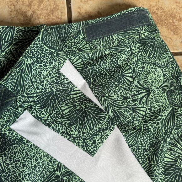 NWT Ripskirt Hawaii Wailea Green Size XXL Length 2 Resort Summer Pool Pocket - Picture 7 of 7